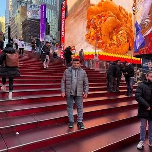 Meet your Posher, Farag